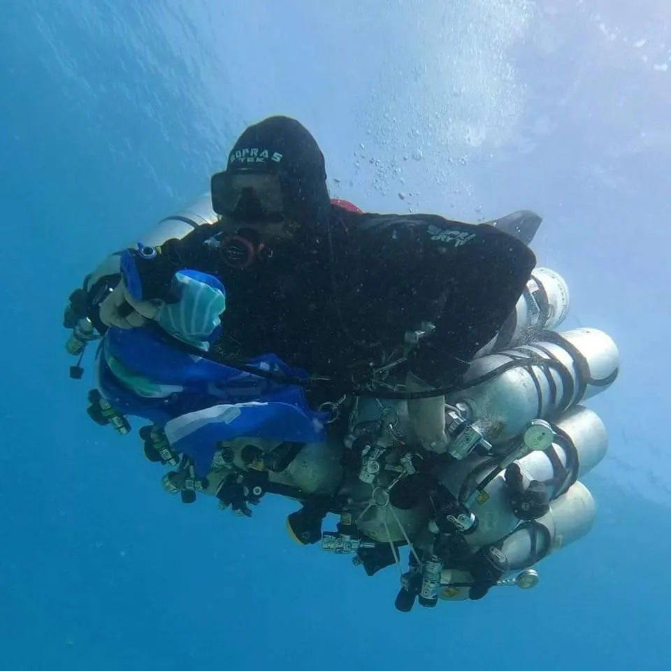 adam-with-16-tank